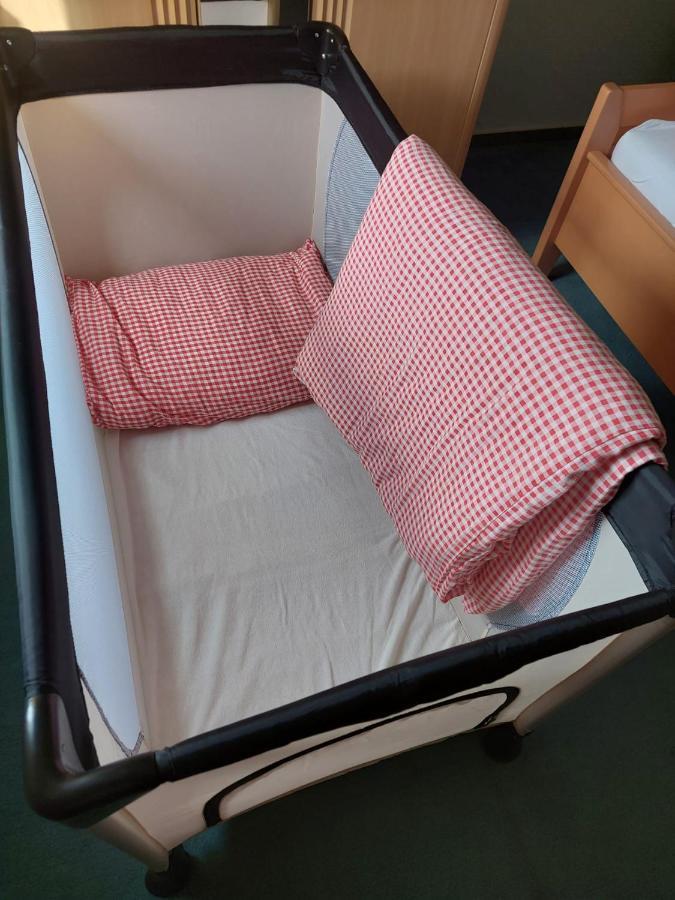 Entire House, Quiet City Location, Garden, Parking Bielefeld Esterno foto